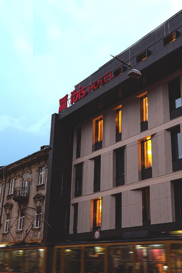 Ibis Lviv Center Hotell Exteriör bild